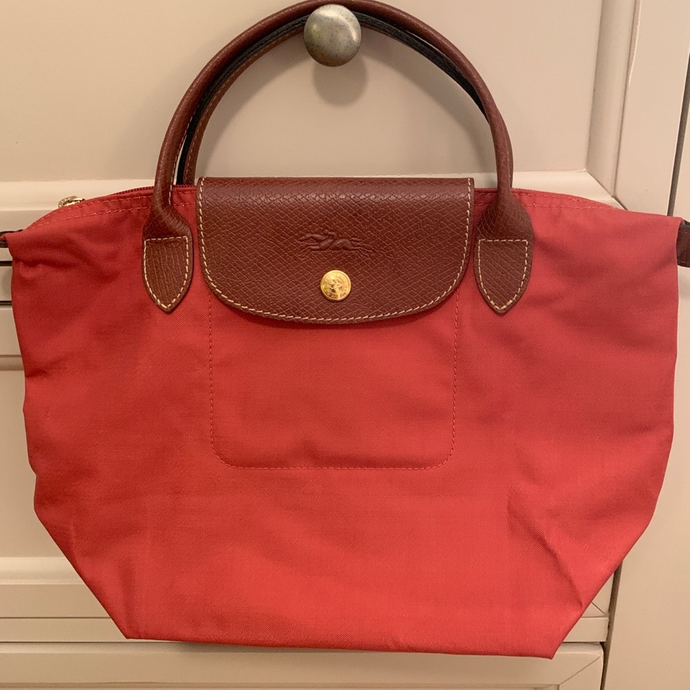 Coral Longchamp small tote with short handle